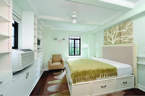 Sold by Stribling | media 3
