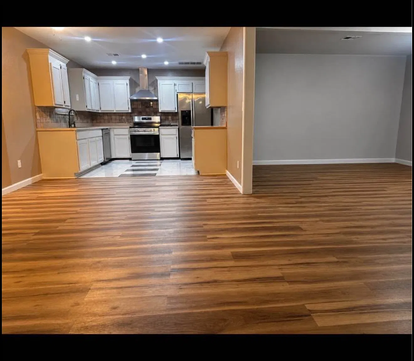 4 bed, 2.5 bath, 2000 sqft, $2,000 — Photo 2