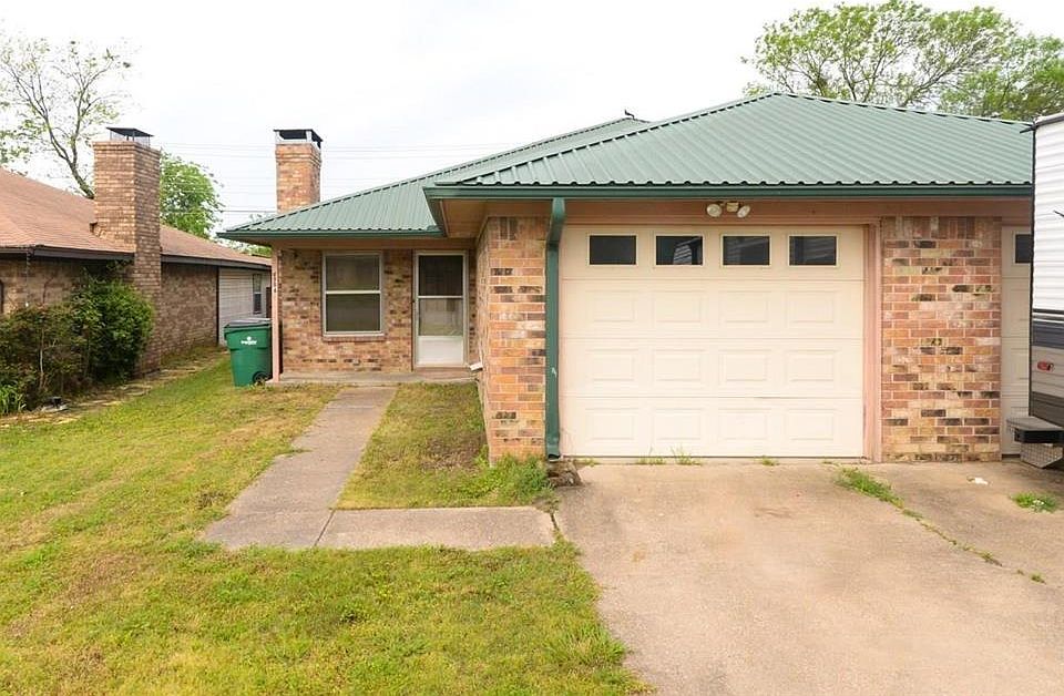 1st image of 6506 Sayle St #B