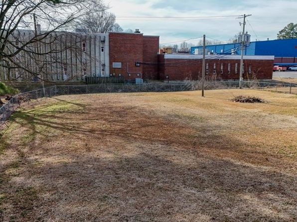 317 S Plain St, Rector, AR 72461