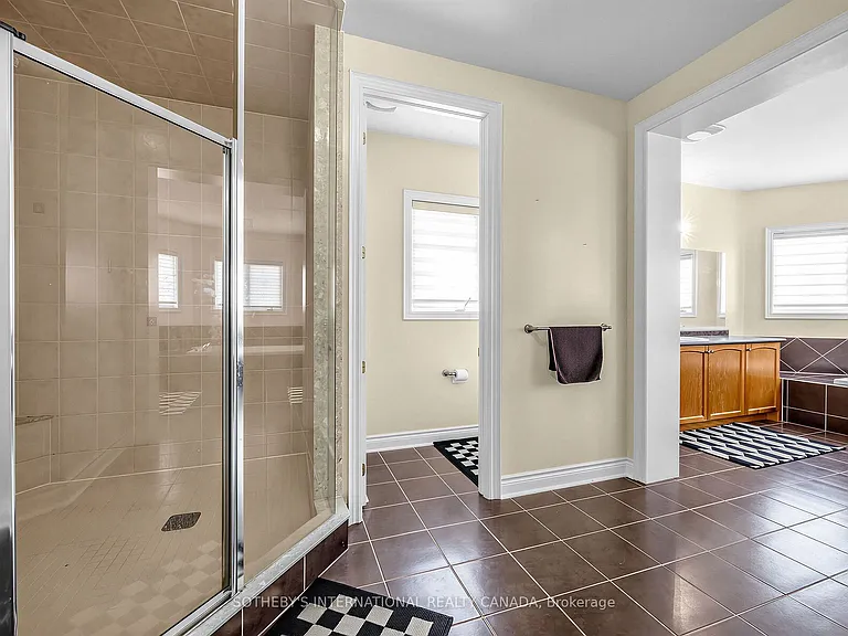 54 Kelways Cir #UPPER — Photo 28