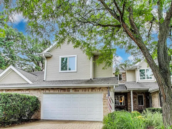 1604 Park Ridge Point, Park Ridge, IL 60068