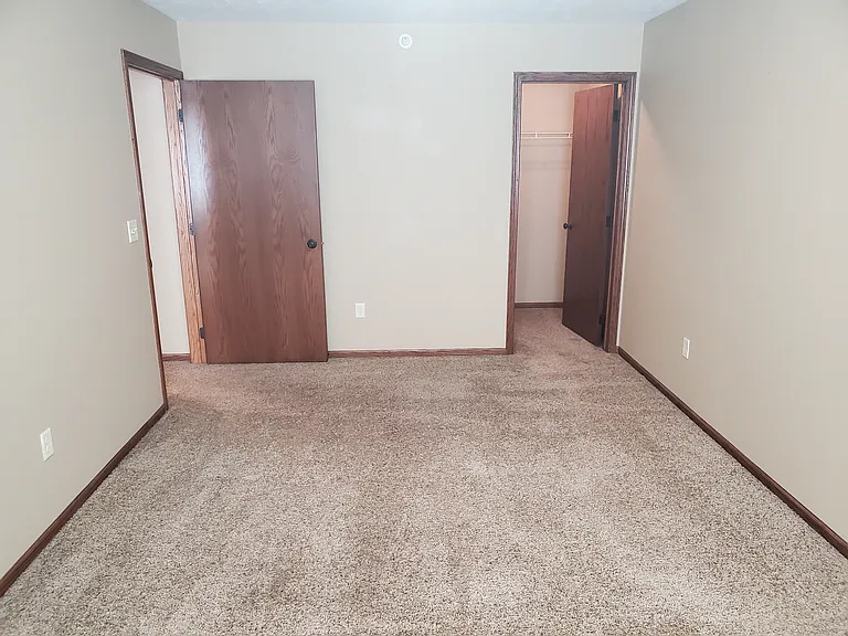 706 Kennedy Dr #5 — Photo 5