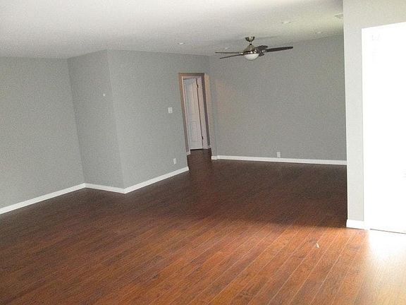 5th image of 3170 Ensalmo Ave