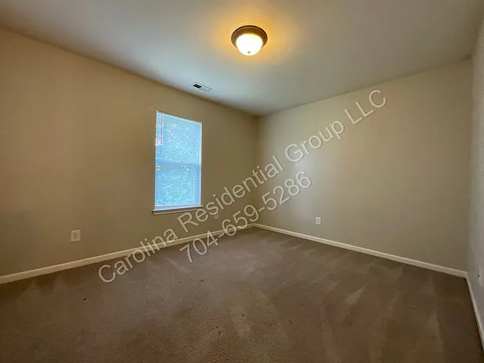 7043 Haines Mill Rd — Photo 12