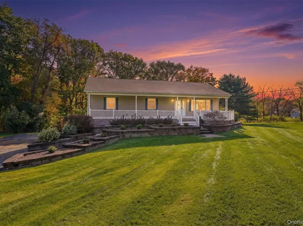98 Browns Road, Walden, NY 12586
