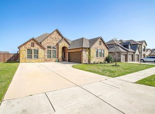 604 Ranchwood Dr, Justin, TX 76247