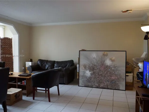 5055 NW 7th St APT 405, Miami, FL 33126