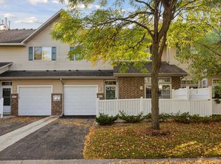 8439 Cortland Rd, Eden Prairie, MN 55344