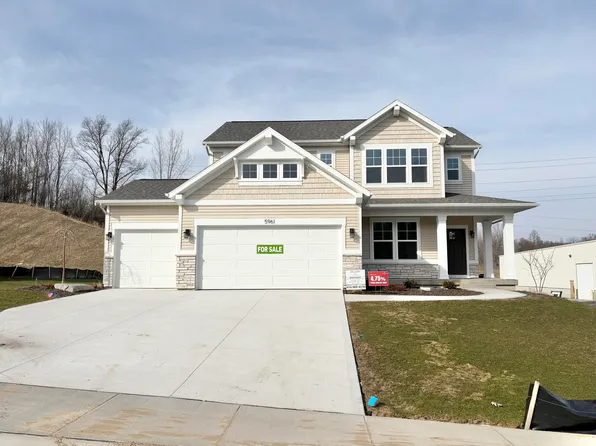 5961 Valley Point Dr SE, Caledonia, MI 49316