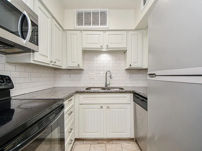 4040 San Felipe St #170 — Photo 9