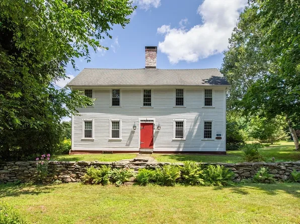 218 Mountain Rd, Wilbraham, MA 01095
