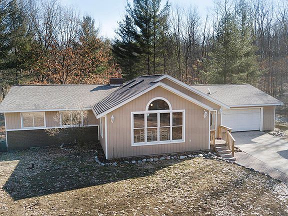 2nd image of 6768 Wildwood Ct
