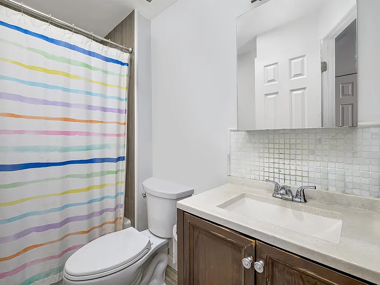 476 Monmouth St #402 — Photo 10