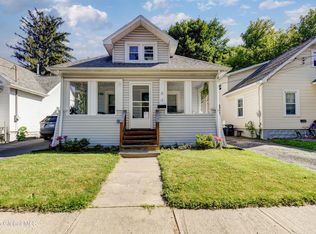 12 Larkin St, Scotia, NY 12302