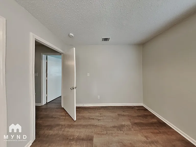 6117 Mill Grove Rd — Photo 17