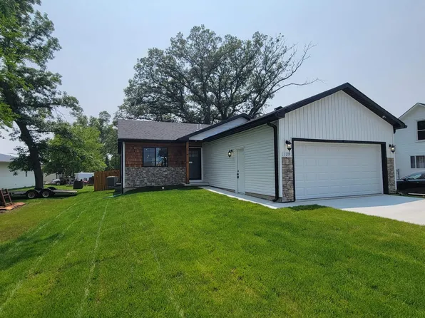 129 E 5th St, Valparaiso, NE 68065
