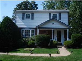682 Harborview Dr, Pittsburgh, PA
