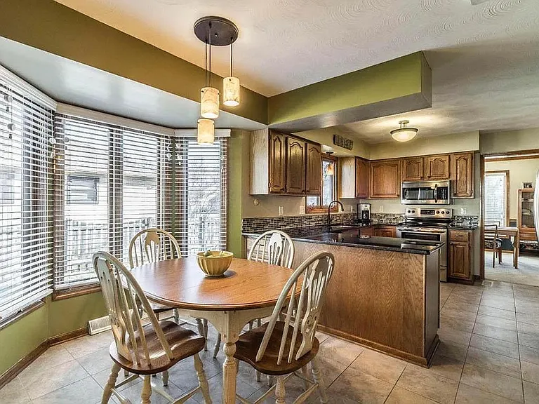 5568 Whimpstone Ct — Photo 16