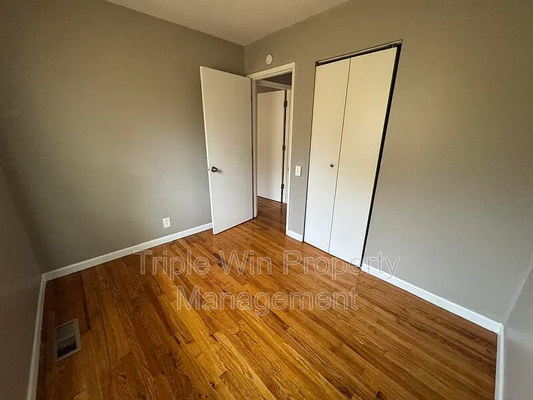 1372 Farmview Ave — Photo 20