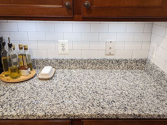 Under cabinet lighting