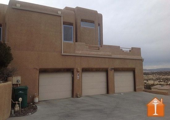 3 Car Garage