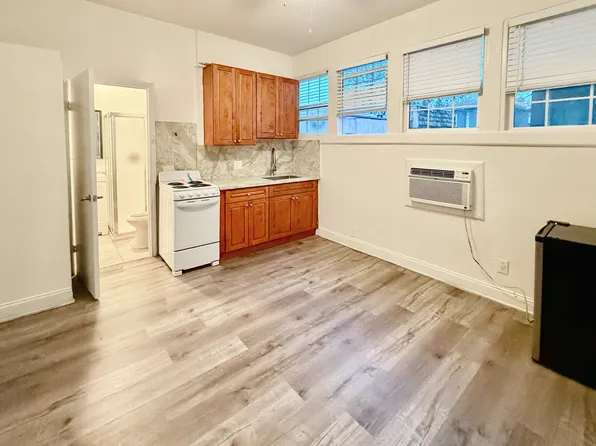 1624 P St APT 8, Sacramento, CA 95814