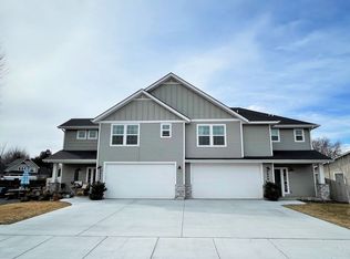 5895 N Lakeshore Way, Garden City, ID 83714