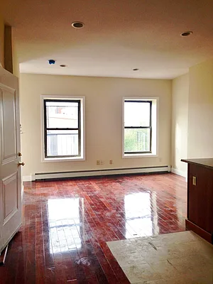 Rented by Sunrise Real Estate | media 43