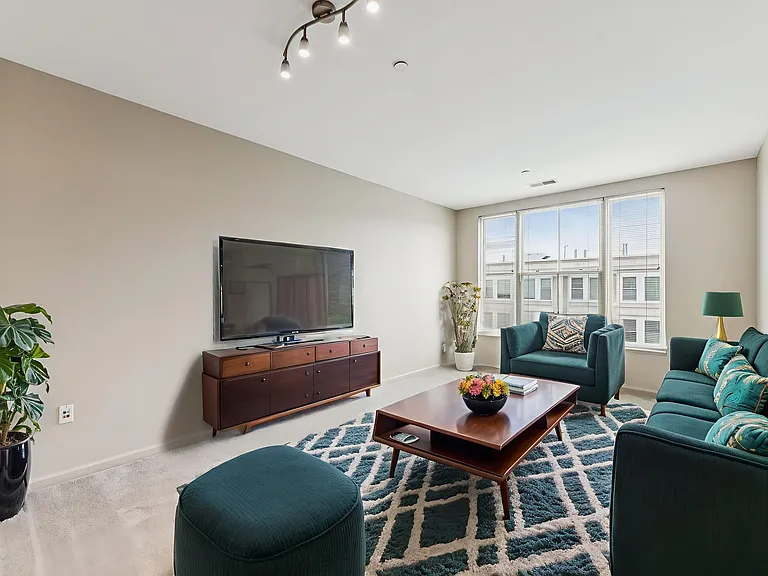 Crocker Park Living — Photo 15