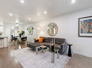 906 N Doheny Dr APT 303, West Hollywood, CA