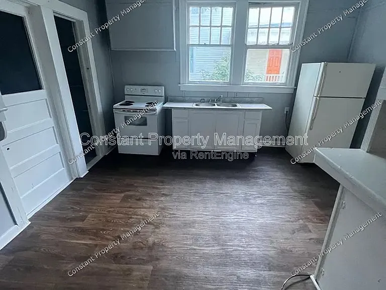 616 W Poplar St #1 — Photo 5