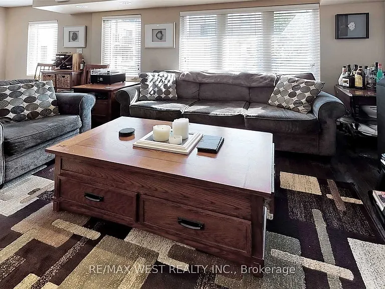 10 Foundry Ave #240 — Photo 6