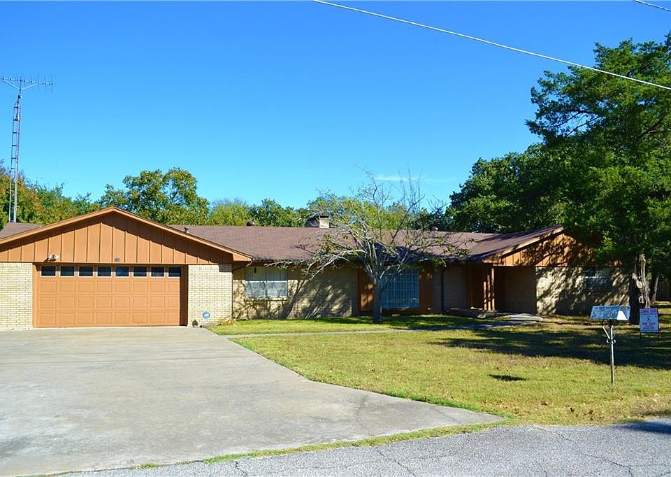 1st image of 124 Cedar Crst