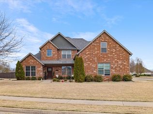 494 Waterfalls Dr, Farmington, AR 72730