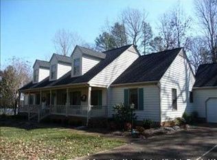 303 Par Dr, Williamsburg, VA 23188
