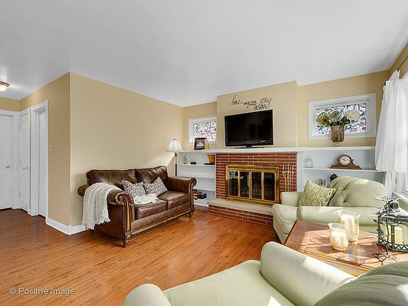4th image of 115 N Brainard Ave