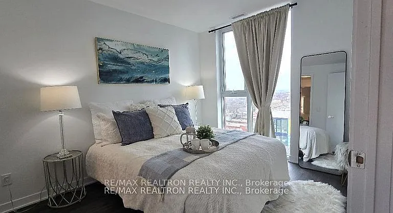 185 Alberta Ave #1208 — Photo 8