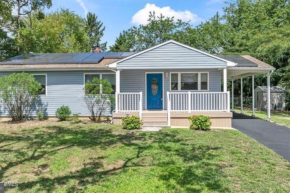 1st image of 975 Grace Dr