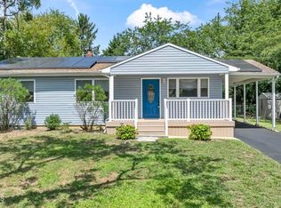 975 Grace Dr, Toms River, NJ 08753