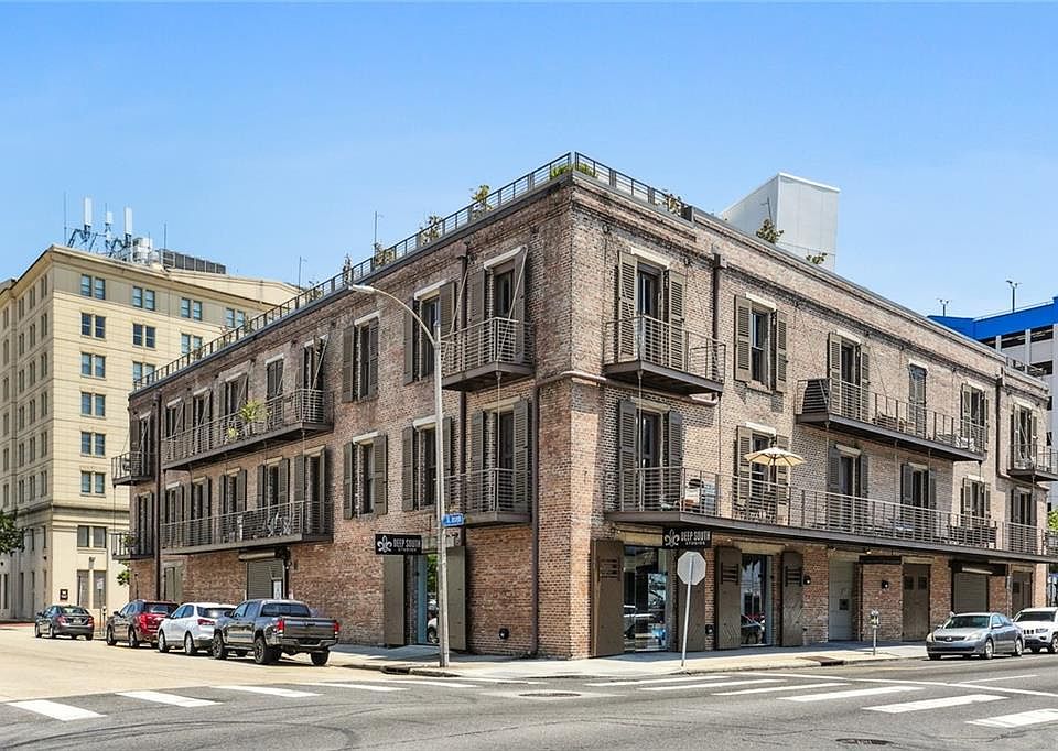 1st image of 900 S Peters St APT 9