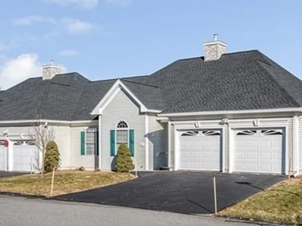 27 Holly Ln Unit 27, Dracut, MA 01826