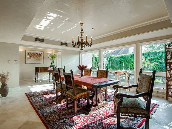 4th image of 311 Primrose Pl