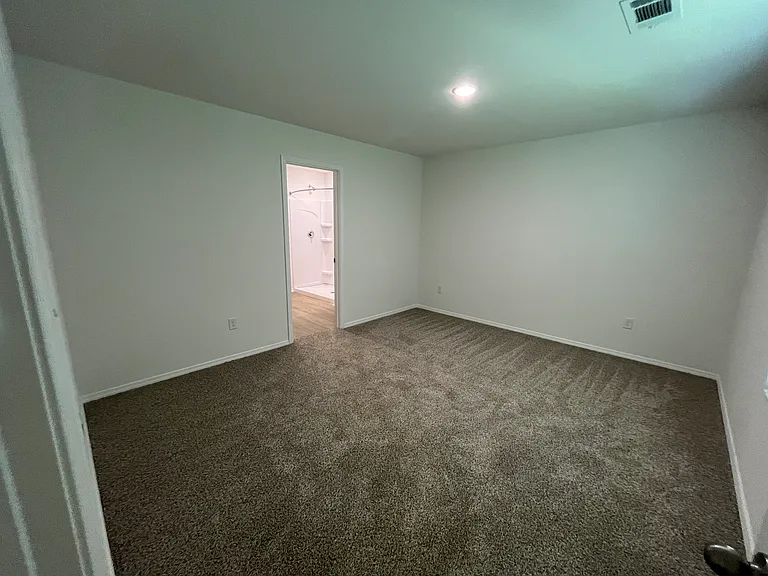 340 Moonlight Graham Blvd — Photo 6