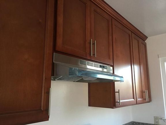 2nd image of 581 Avalani Ave APT 2