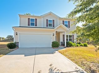 7304 Cedarfield Rd, Charlotte, NC 28227