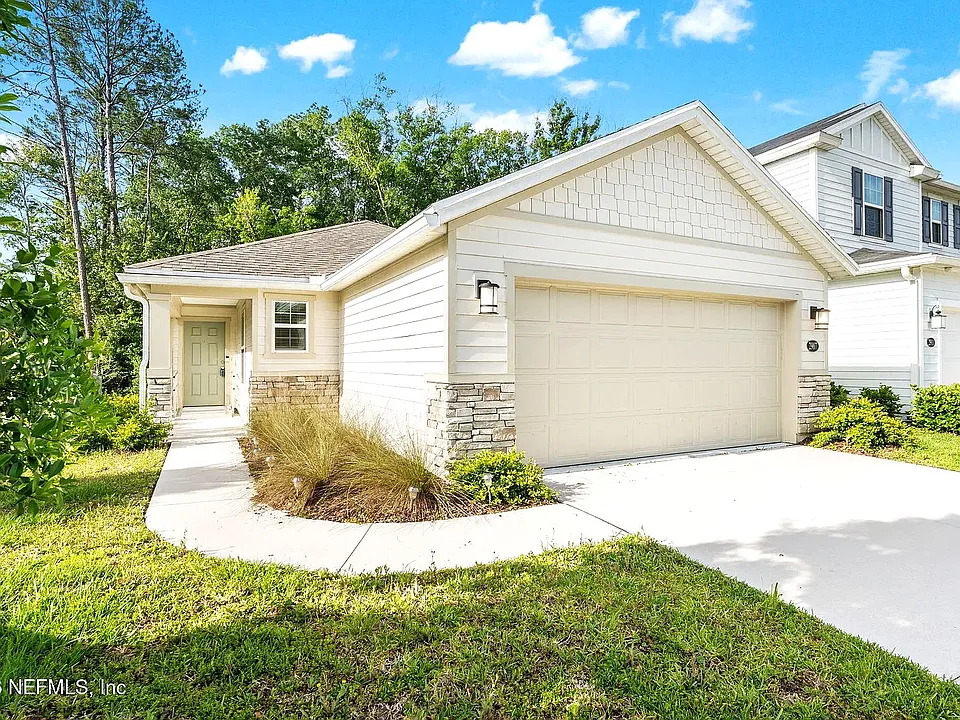 2907 Lucille Ln