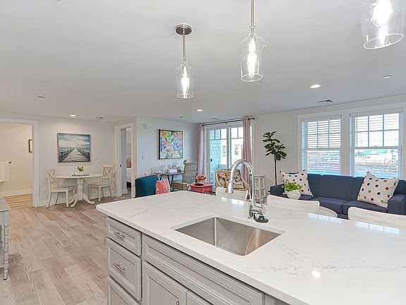 5th image of 150 Water St #203