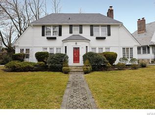 22 Avon Rd, New Rochelle, NY 10804