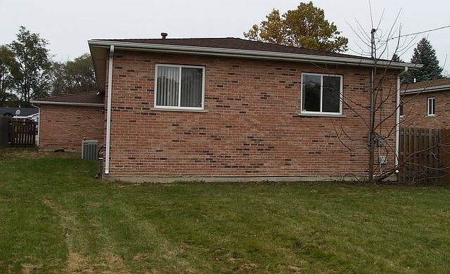 2nd image of 2311 Greengold St